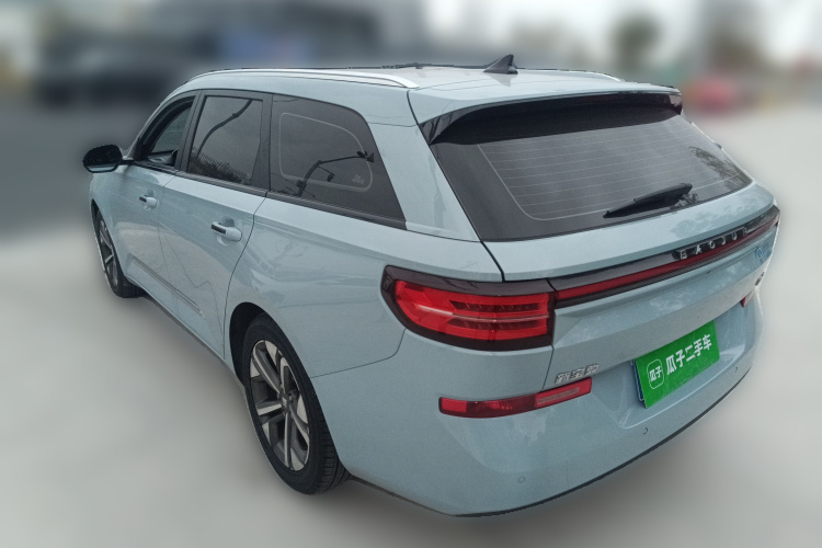 宝骏Valli 2021款 1.5T 大理天空 CVT尊享型车身外观5