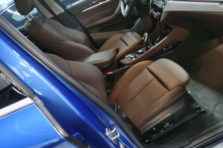 宝马X1 2020款 xDrive25Li 尊享型局部细节41