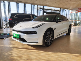 极氪001 2022款 超长续航双电机 ME版