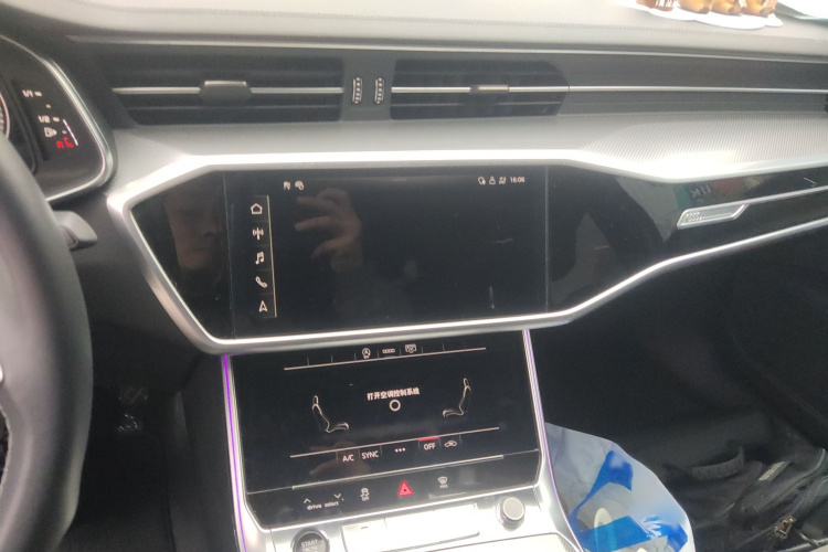 奥迪A6L 2024款 45 TFSI 臻选动感型局部细节16