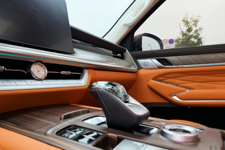 坦克500 2022款 3.0T 运动版 造境型 5座中控内饰7008