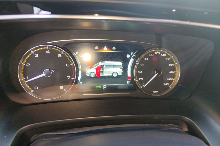 广汽传祺 传祺M8 2021款 改款 领秀系列 390T 豪华版局部细节14