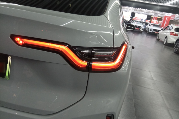 蔚来EC6 2022款 75kWh 运动版车身外观6006