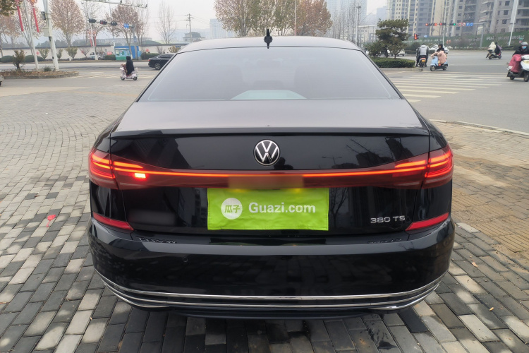 大众 帕萨特 2025款 出众款 380TSI 龙腾版车身外观6