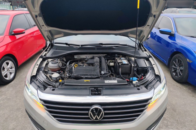 大众 朗逸 2021款 280TSI DSG舒适版机舱底盘24