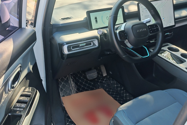 埃安 AION Y 2023款 Plus 510 乐享版中控内饰7010