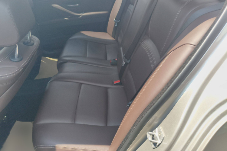 宝马5系 2017款 525Li 豪华设计套装中控内饰7004