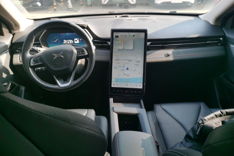 小鹏G3 2020款 460i 智享版中控内饰7002