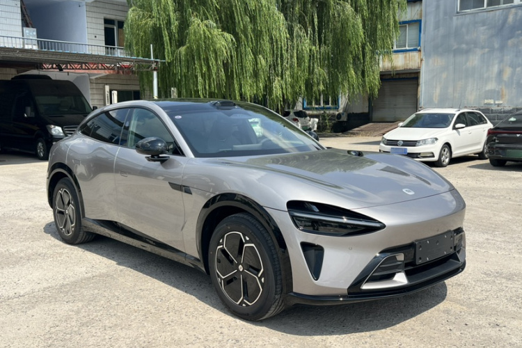 小米汽车 小米YU7 2025款 超长续航后驱版车身外观6002