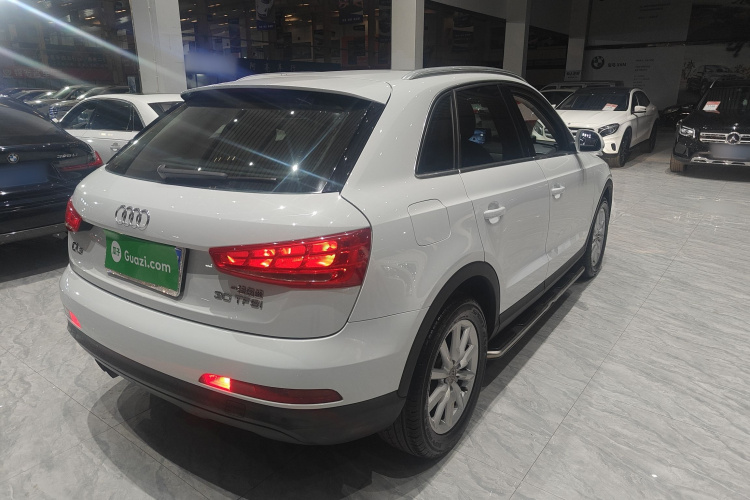 奥迪Q3 2015款 30 TFSI 进取型车身外观7