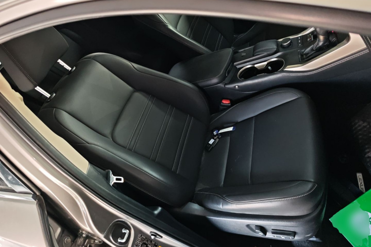 雷克萨斯NX 2015款 200 全驱 锋尚版局部细节41