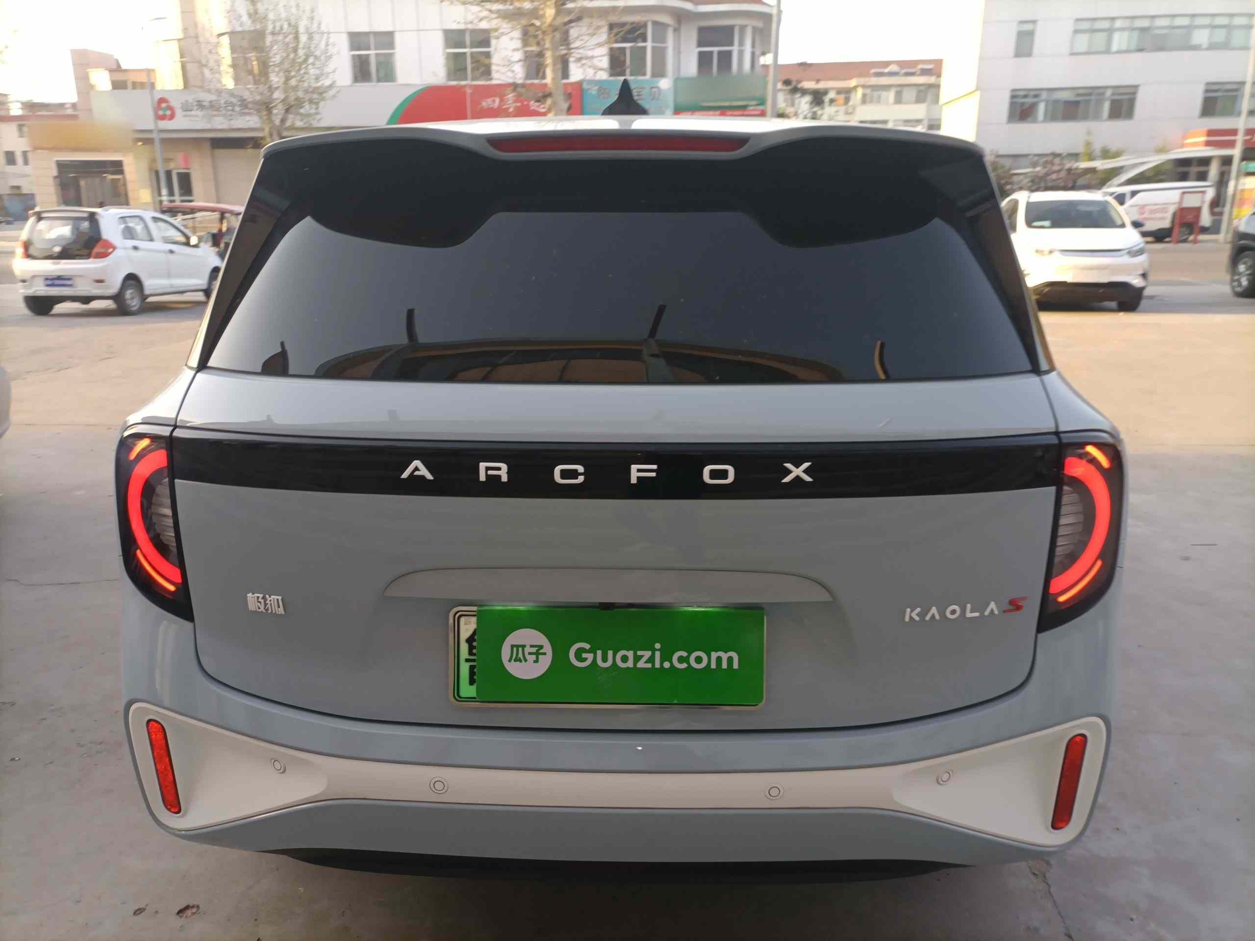 ARCFOX极狐 极狐考拉S 2024款 AIR(4)
