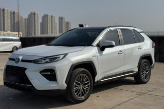 丰田 威兰达 2024款 双擎 2.5L E-CVT两驱豪华PLUS版