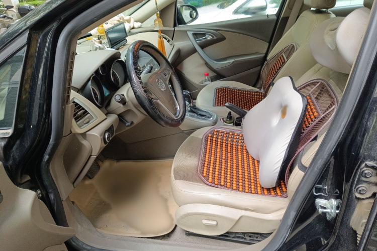 别克 英朗 2013款 GT 1.6L 自动时尚版局部细节19