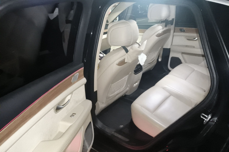 鸿蒙智行 问界M5 2022款 纯电后驱标准版中控内饰7004