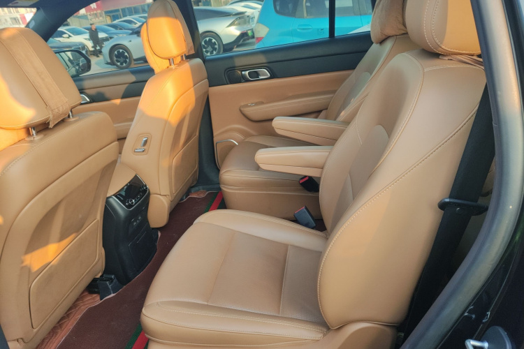 理想汽车 理想ONE 2021款 增程6座版中控内饰21