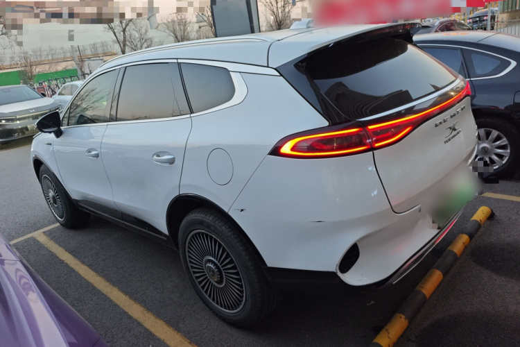 腾势X 2020款 PHEV旗舰版车身外观4