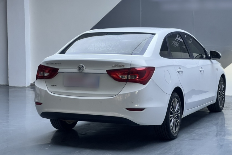 别克 英朗 2021款 改款 典范 1.5L 自动精英型车身外观6003