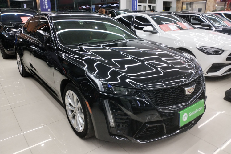 凯迪拉克CT5 2020款 改款 28T 豪华型车身外观3