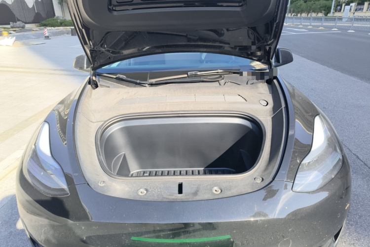 特斯拉 Model Y 2023款 后轮驱动版局部细节24
