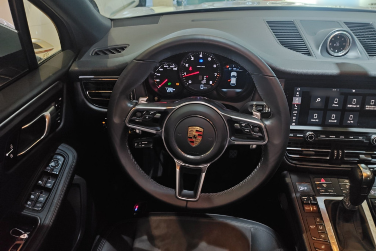 保时捷 2018款 Macan 2.0T中控内饰13