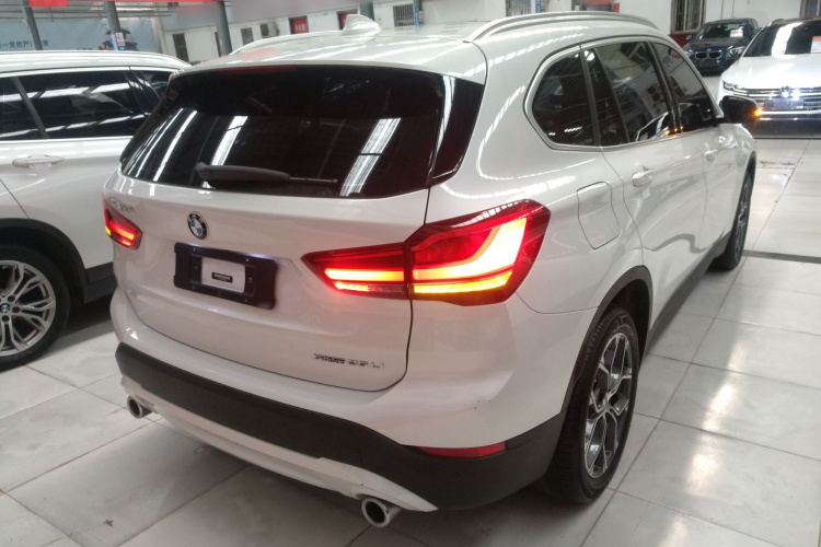 宝马X1 2021款 sDrive25Li 领先型车身外观6