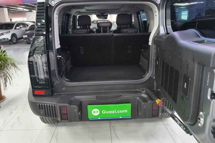 捷途旅行者 2024款 2.0T 四驱穿越PRO娱乐版局部细节23