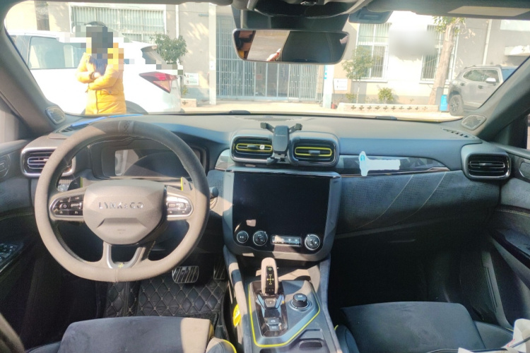 领克03 2019款 03+ 2.0TD 自动驭风版中控内饰12