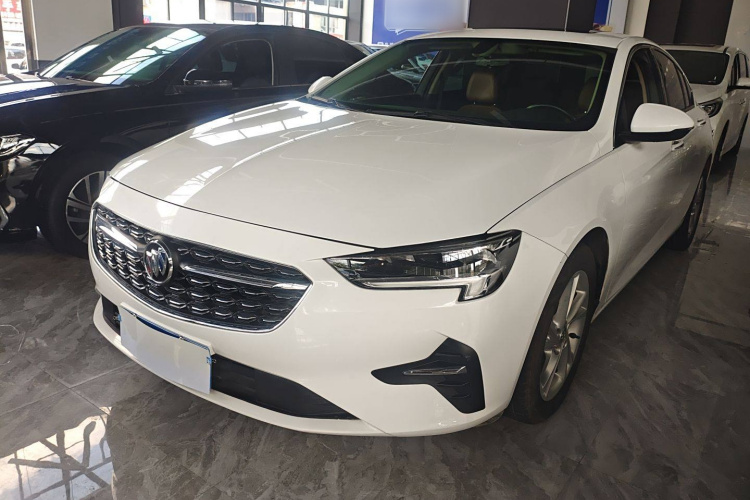 别克 君威 2020款 552T 豪华型车身外观1