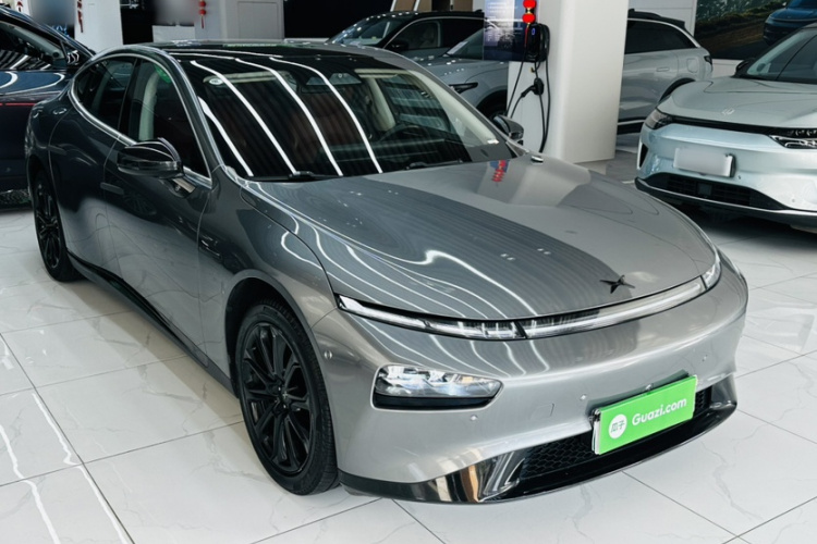 小鹏P7 2020款 562E性能版车身外观6004