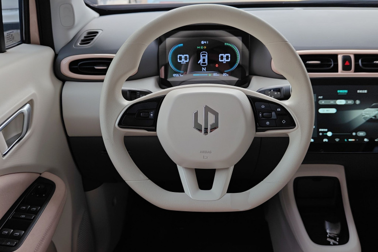 零跑汽车 零跑T03 2023款 200轻享版中控内饰13