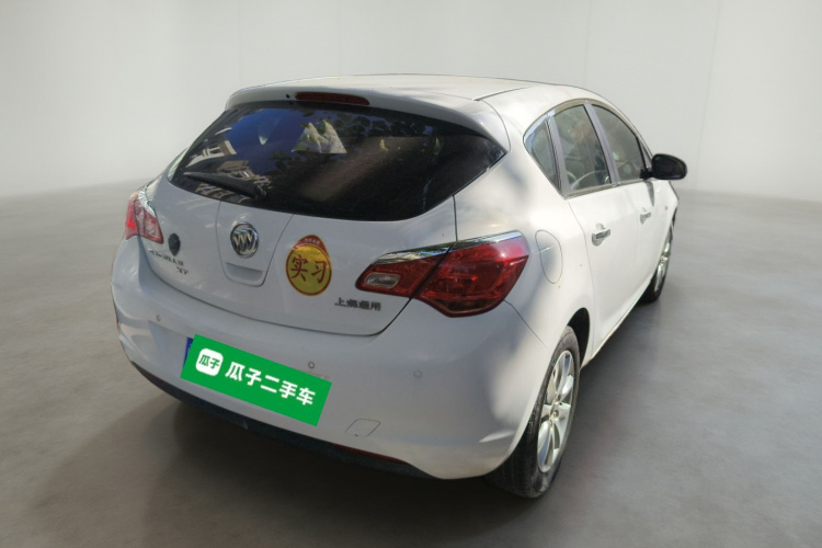 别克 英朗 2014款 XT 1.6L 自动时尚版车身外观7