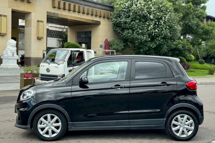 零跑汽车 零跑T03 2022款 皓玉版车身外观6003