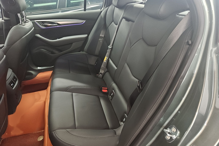 凯迪拉克CT5 2024款 28T 豪华型Pro中控内饰7004