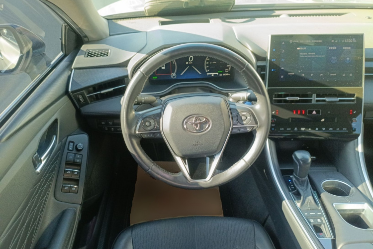 丰田 亚洲龙 2022款 双擎 2.5L XLE尊贵版中控内饰13