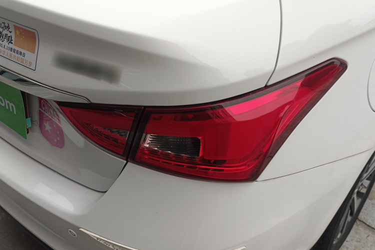 奇瑞 艾瑞泽5 2021款 PRO 1.5L 手动青春版车身外观6006