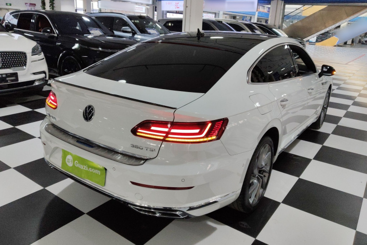 一汽-大众CC 2021款 380TSI 夺目版车身外观7