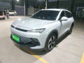 北京汽车 魔方 2023款 1.5T DCT青春版