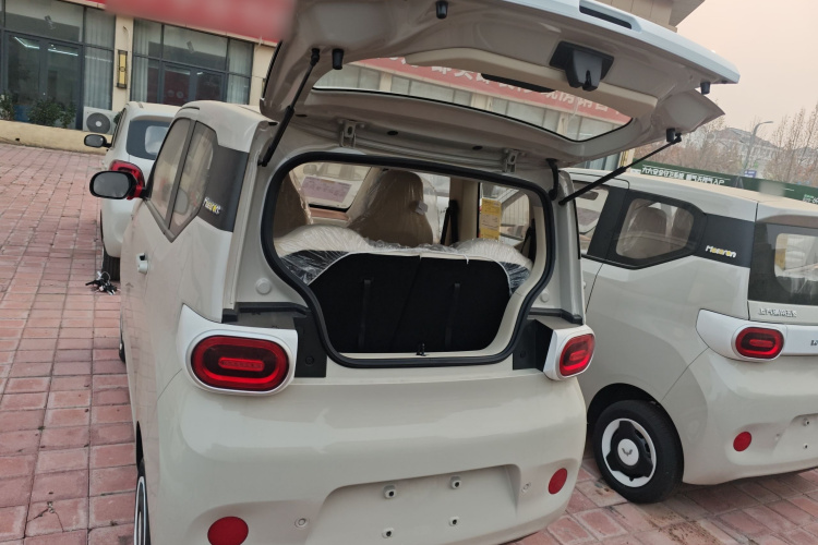 五菱汽车 宏光MINIEV 2024款 第三代 215km 青春版机舱底盘23