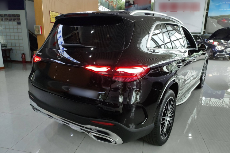 奔驰GLC 2023款 改款 GLC 300 L 4MATIC 豪华型 7座车身外观7