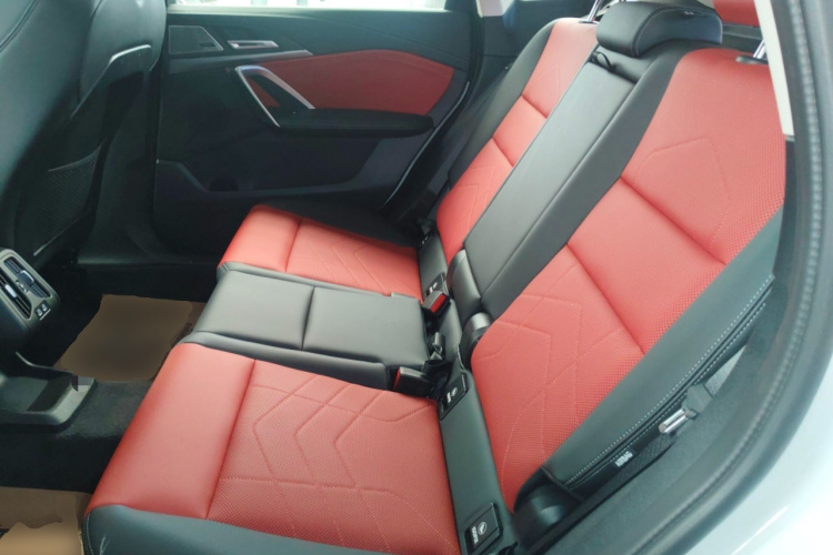 宝马X1 2023款 xDrive25Li M运动套装中控内饰21