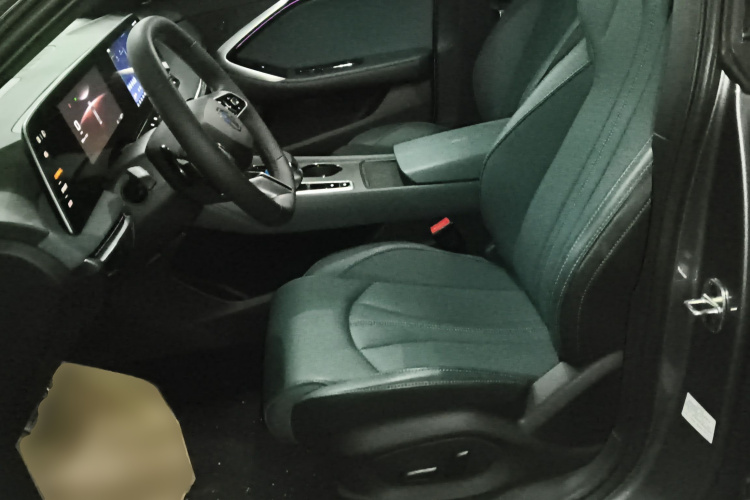 名爵 MG7 2023款 2.0T 自动猎美奢享版中控内饰19