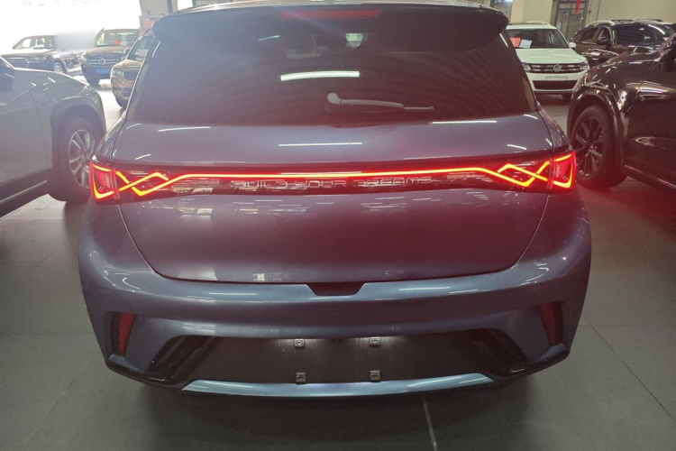 比亚迪 海豚 2024款 荣耀版 420km 时尚版车身外观6