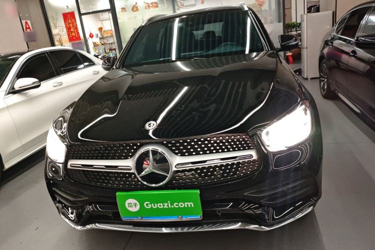 奔驰GLC 2022款 改款三 GLC 260 L 4MATIC 动感型车身外观2