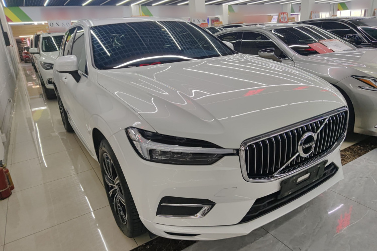 沃尔沃XC60 2021款 T5 四驱智远豪华版车身外观3