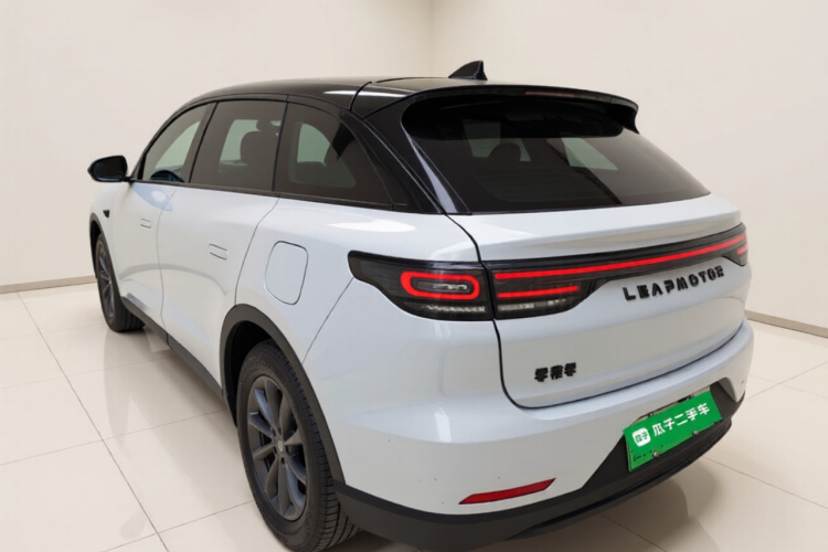 零跑汽车 零跑C11 2023款 增程 180舒享版车身外观5