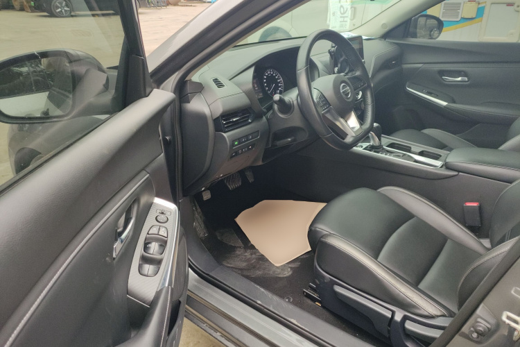 日产 轩逸 2020款 1.6L XL CVT悦享版中控内饰20