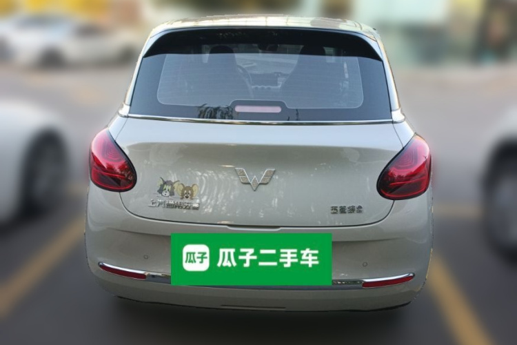 五菱汽车 五菱缤果 2023款 333km 灵犀互联+款车身外观6