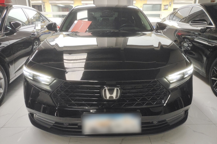 本田 雅阁 2023款 260TURBO 智享版车身外观2