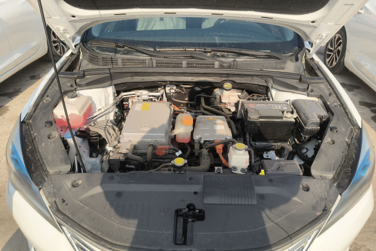 长安 逸动新能源 2019款 EV460 智享版机舱底盘24